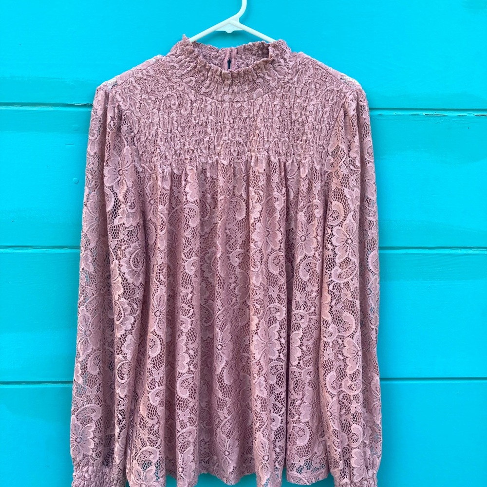 Xl Cable and Gauge long sleeved lace blouse